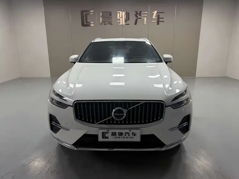 Volvo XC60 B5 4 WD Smart Ease Luxury