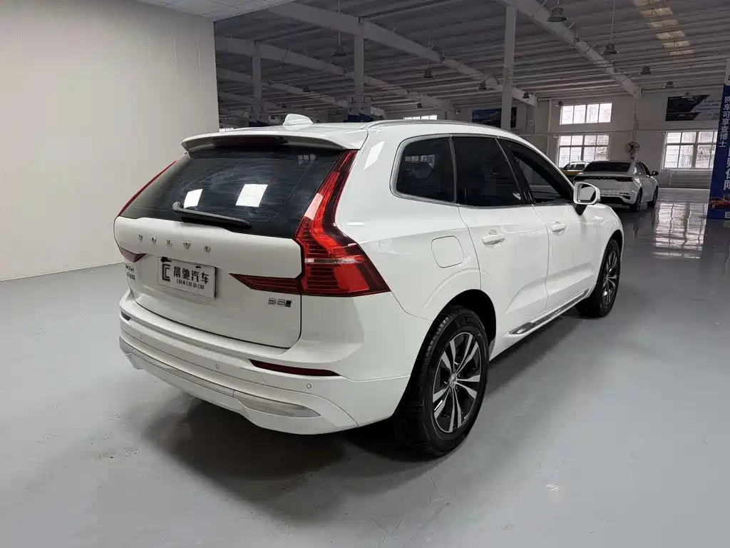 Volvo XC60 B5 4 WD Smart Ease Luxury