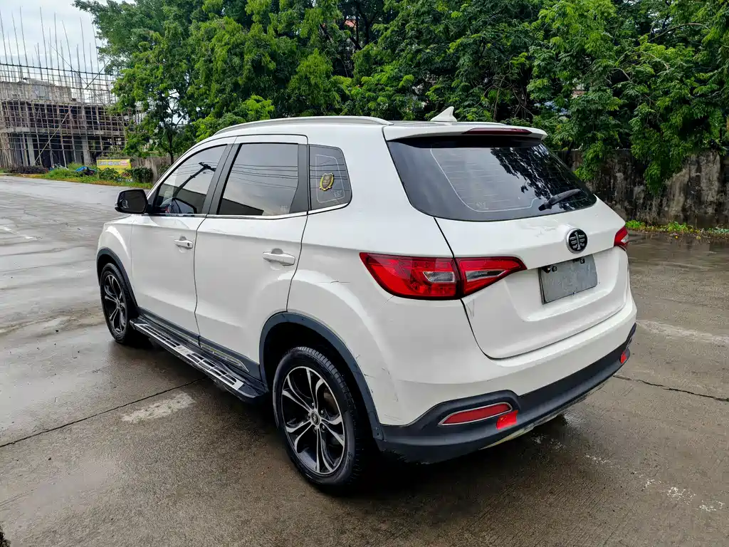 Senya R7 森雅R7 2017款 改款 1.6 L 自动豪华型