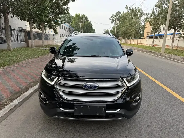 Ford Edge EcoBoost 245 2 WD Grand Sharp 7-seat