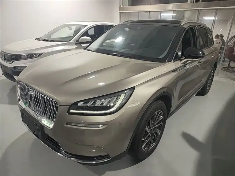 Lincoln Corsair 2.0 T 2 WD Graceful