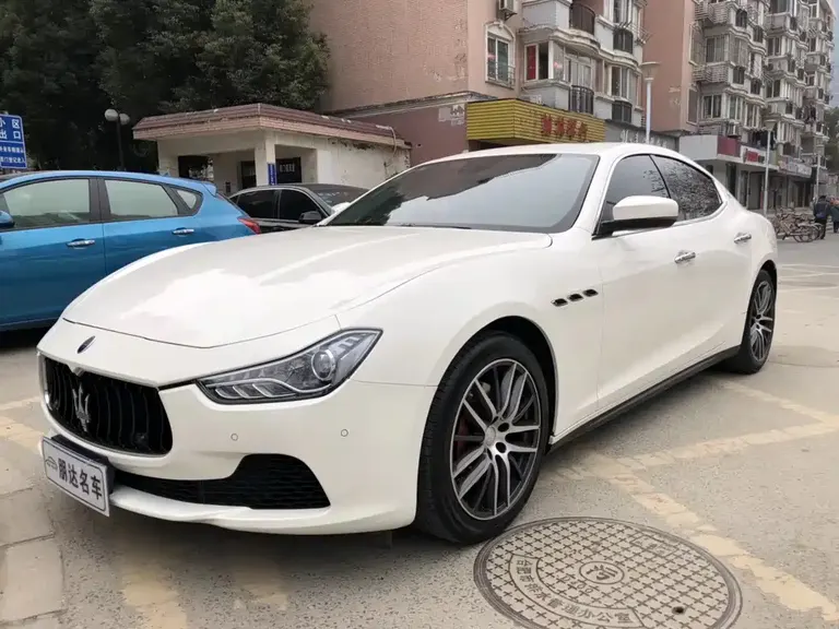 Maserati Ghibli 3.0 T Standard