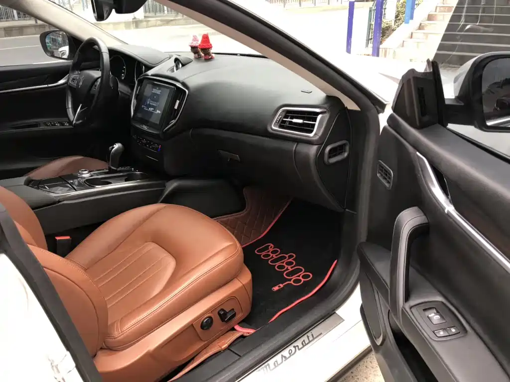 Ghibli 3.0 T Standard