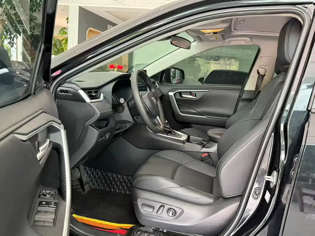 Wildlander 2.0 L CVT 2 WD Luxury