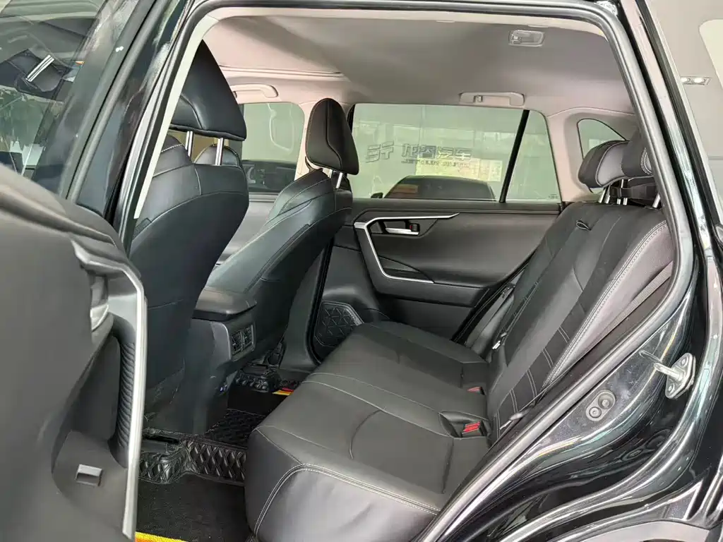 Wildlander 2.0 L CVT 2 WD Luxury