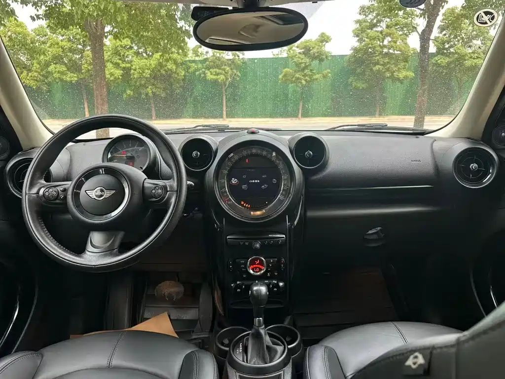 MINI COUNTRYMAN 1.6 T COOPER ALL4 Excitement