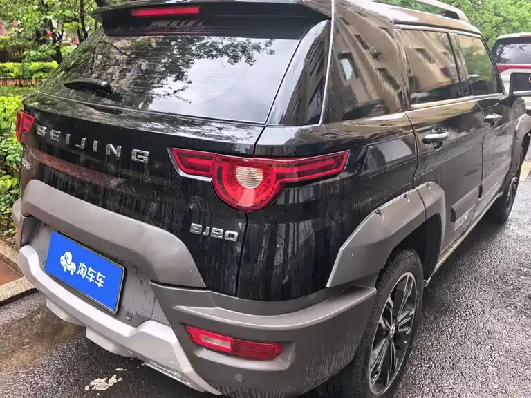 Baic Beijing Offroad BJ20 1.5 T CVT Luxury