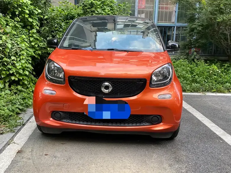 smart fortwo 0.9 T 66 kW Hardtop Pioneer