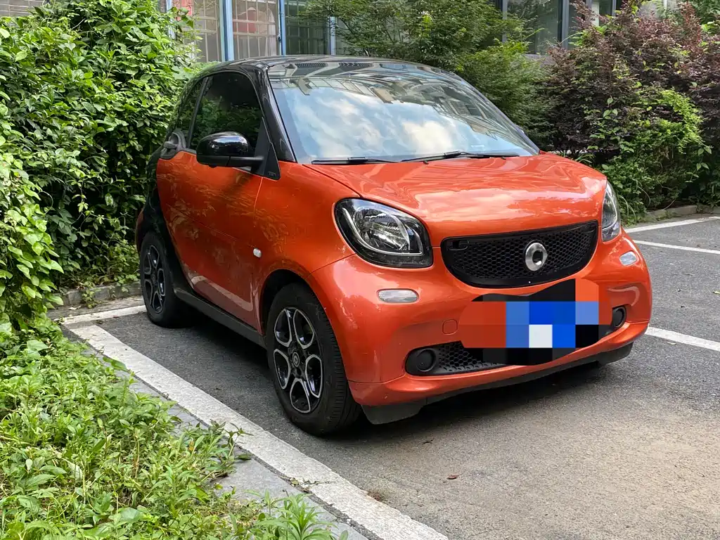 smart fortwo 0.9 T 66 kW Hardtop Pioneer