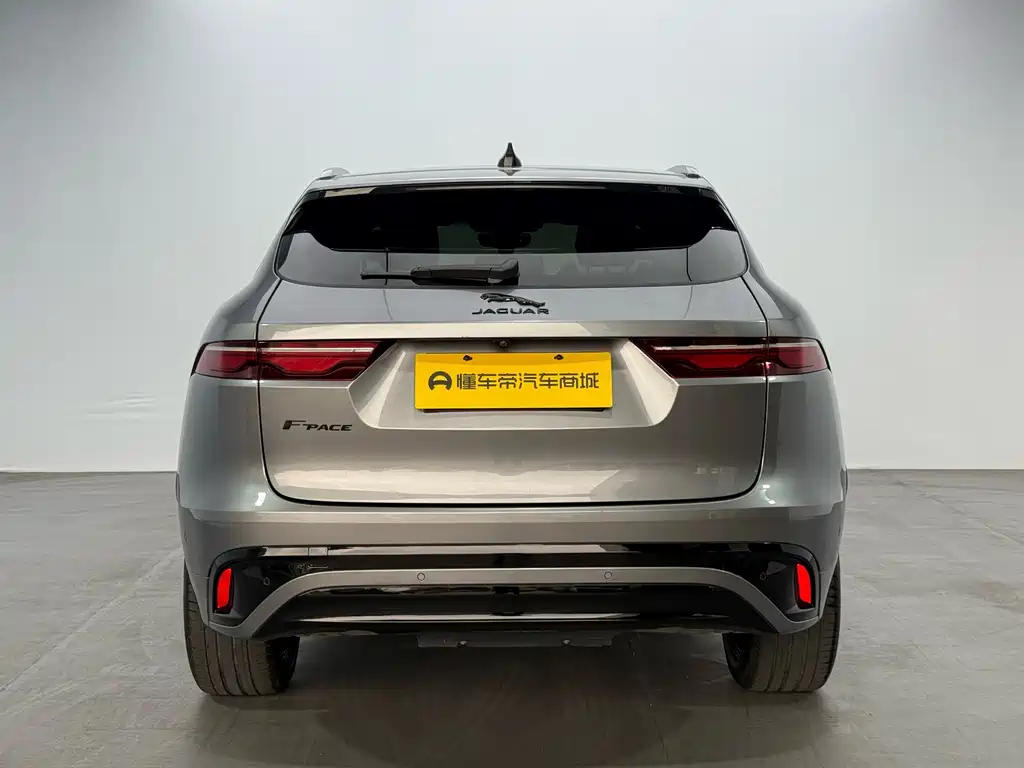 Jaguar F-PACE P250 R-Dynamic BLACK
