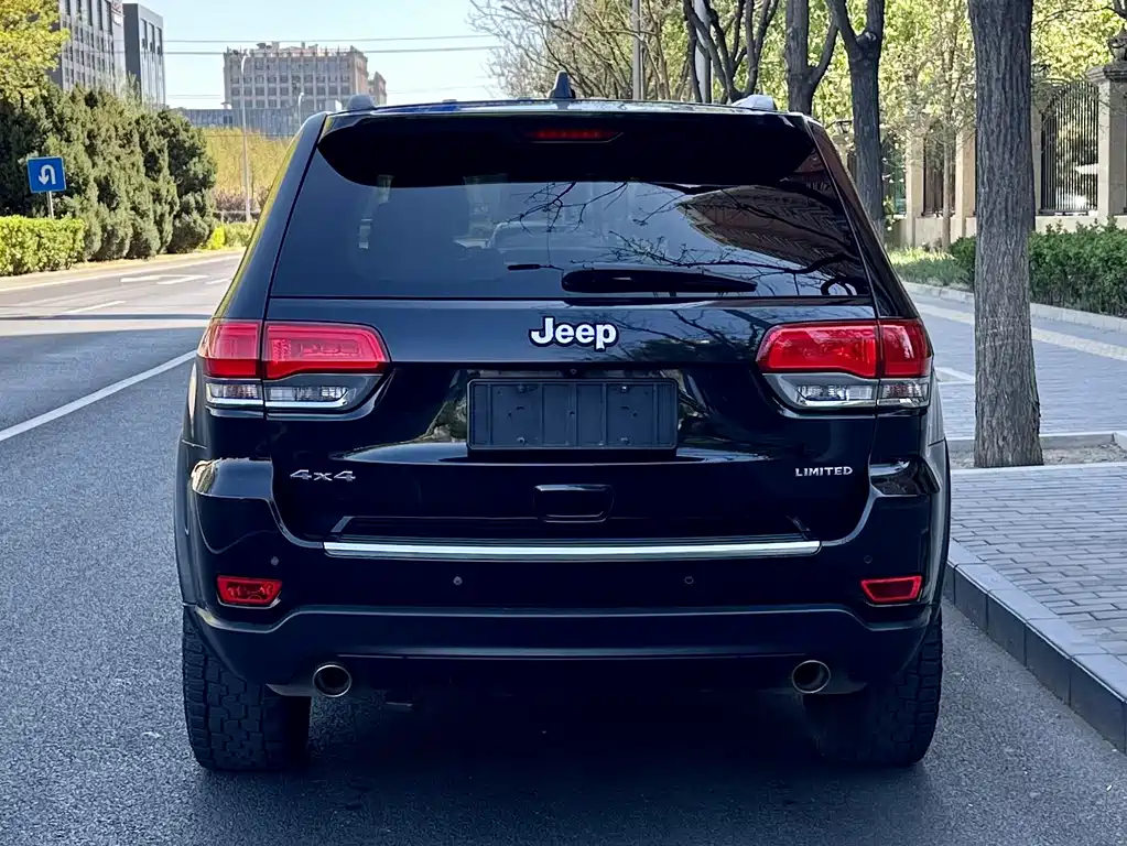 Grand Cherokee (Import) 3.6 L Elite Navigation