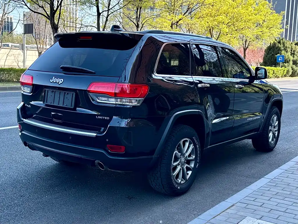 Grand Cherokee (Import) 3.6 L Elite Navigation