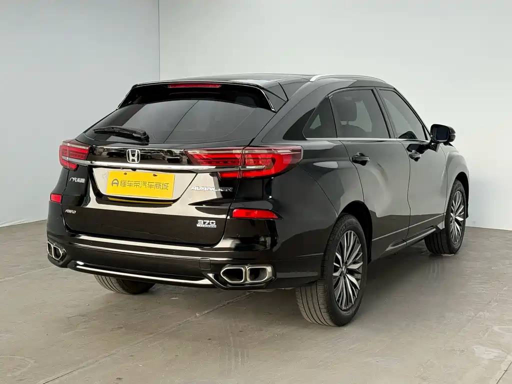 Avancier 370 TURBO 4 WD Premium
