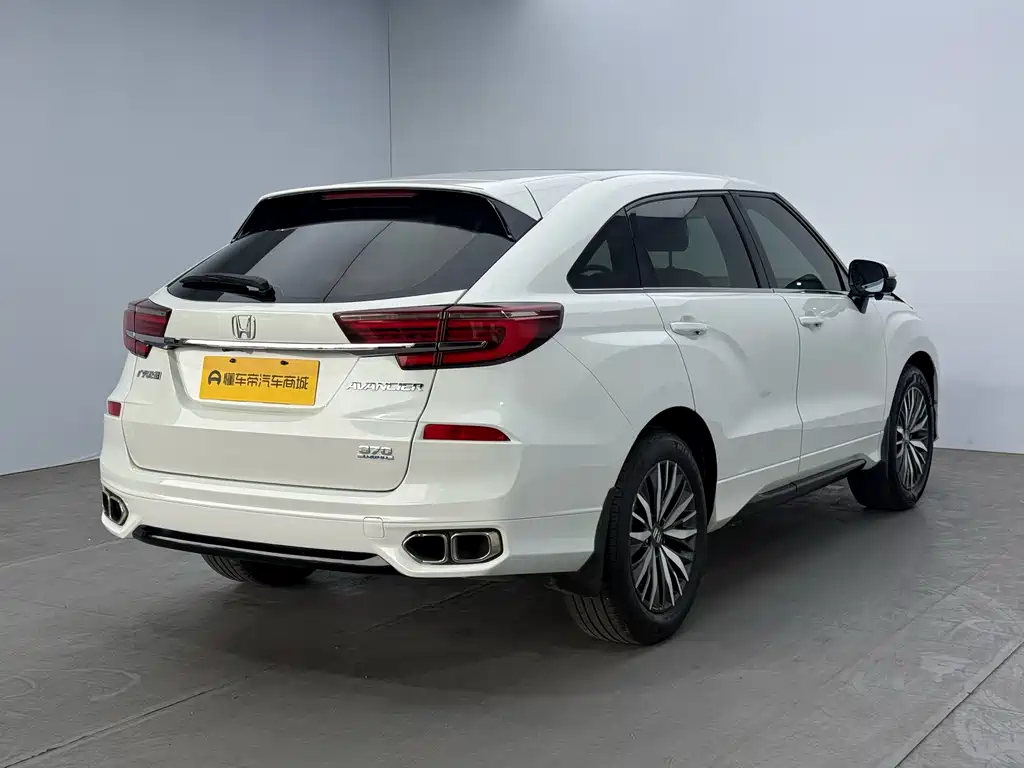 Avancier 370 TURBO 2 WD Luxury