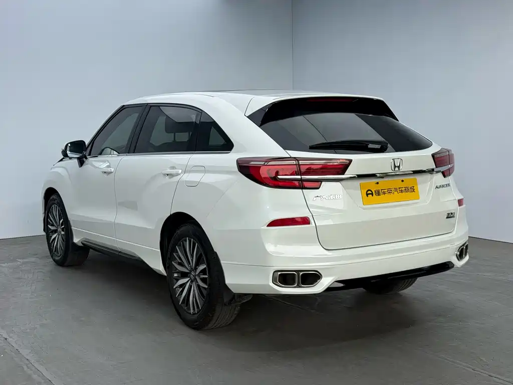 Avancier 370 TURBO 2 WD Luxury