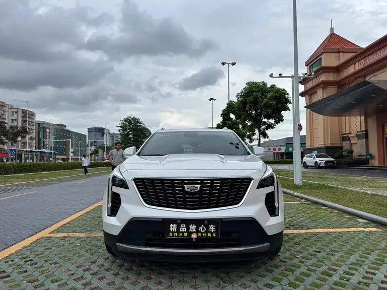 Cadillac XT4 28 T 4 WD Platinum