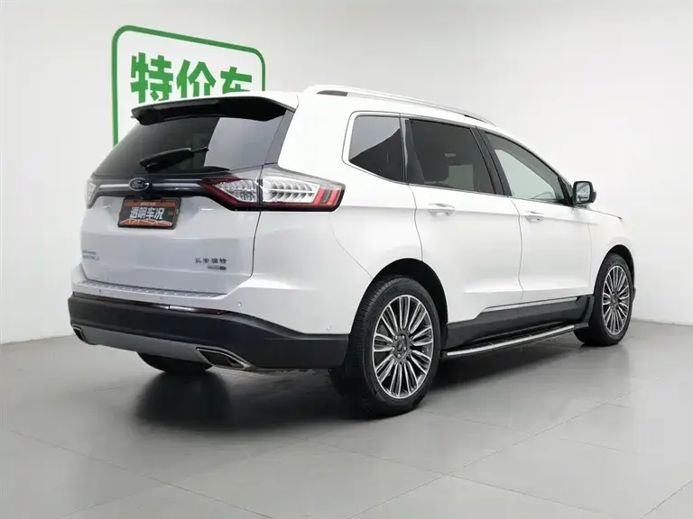 Ford Edge EcoBoost 245 4 WD Supreme Sharp 7-seat