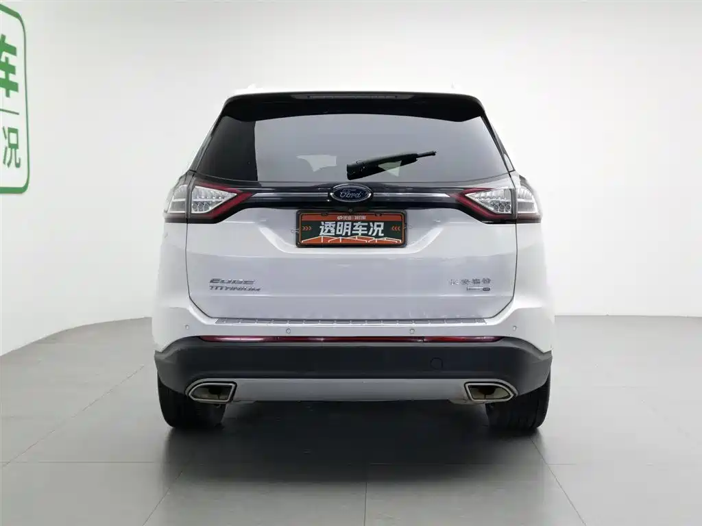 Edge EcoBoost 245 4 WD Supreme Sharp 7-seat