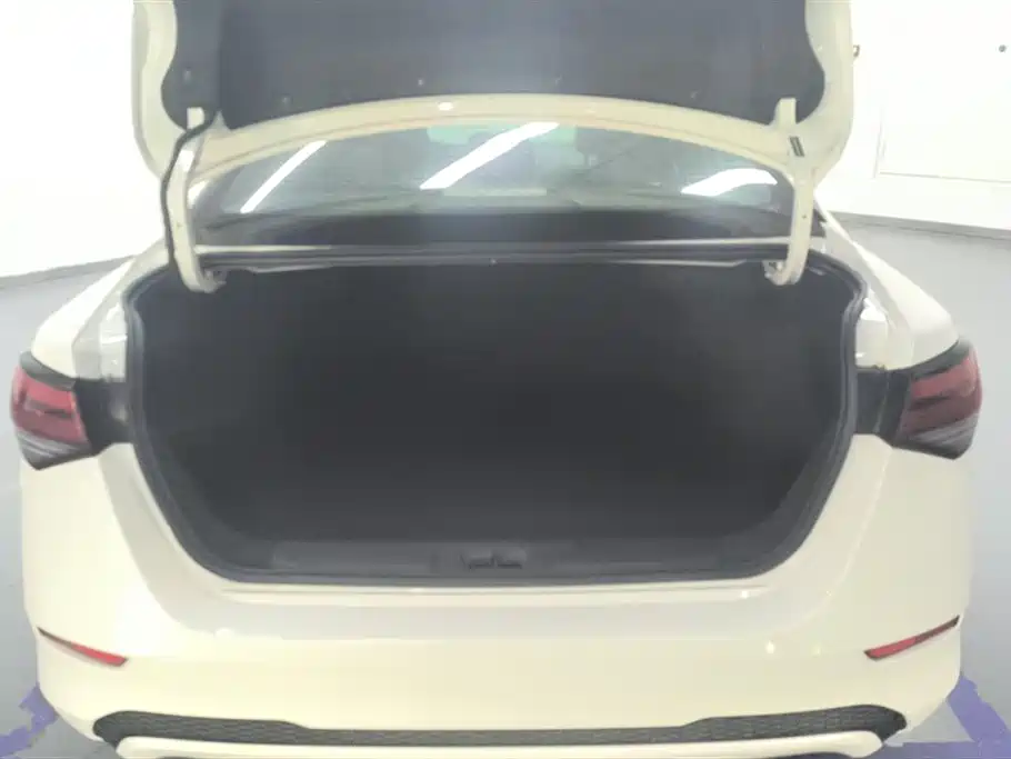 Sylphy 1.6 L XL CVT Joy