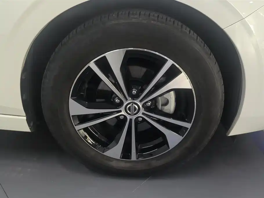 Sylphy 1.6 L XL CVT Joy