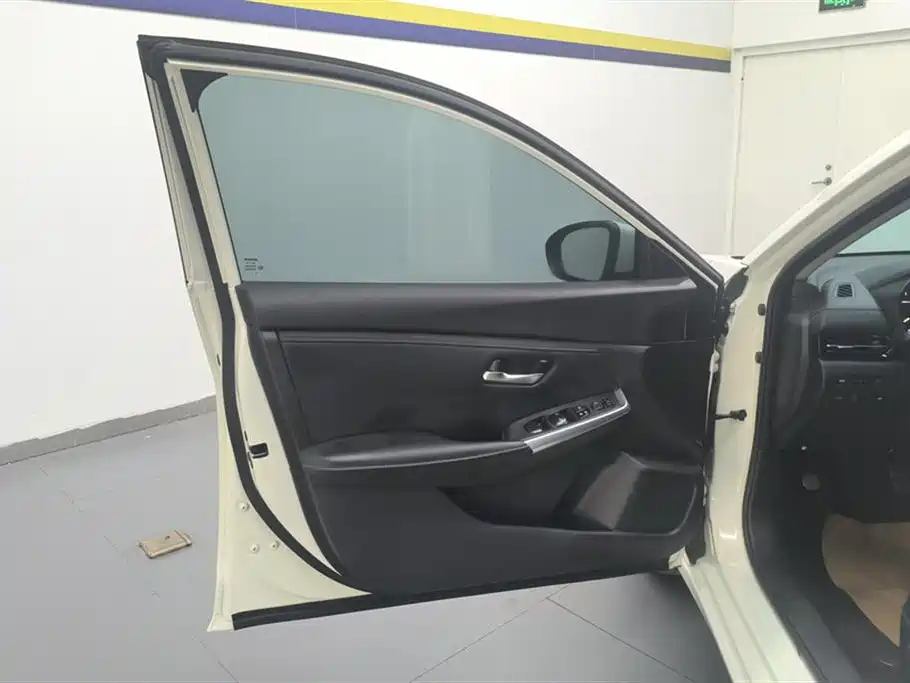 Sylphy 1.6 L XL CVT Joy