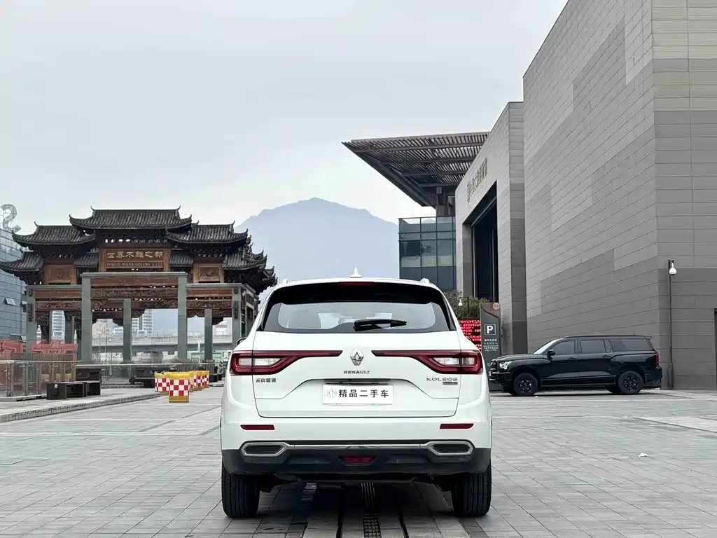 Koleos 科雷傲 2017款 2.5 L 两驱尊贵版