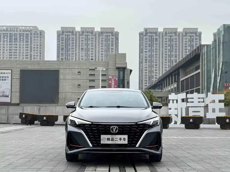 Changan Eado Smooth Enjoyment PLUS Blue Whale NE 1.4 T GDI DCT Distinguished