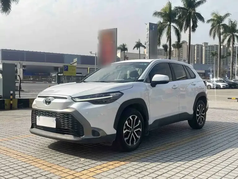 Toyota Frontlander 2.0 L CVT Luxury