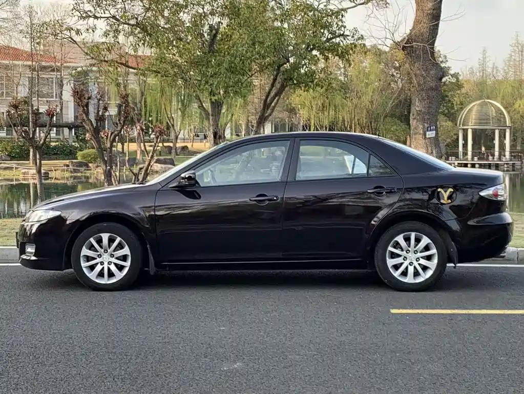 Mazda 6 2.0 L Auto Luxury