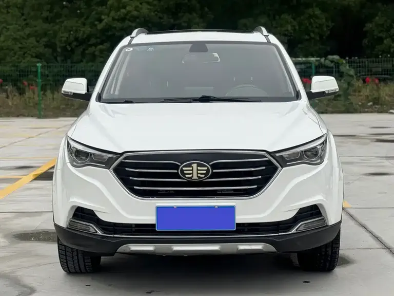 Besturn X40 1.6 L Auto Luxury CN-V