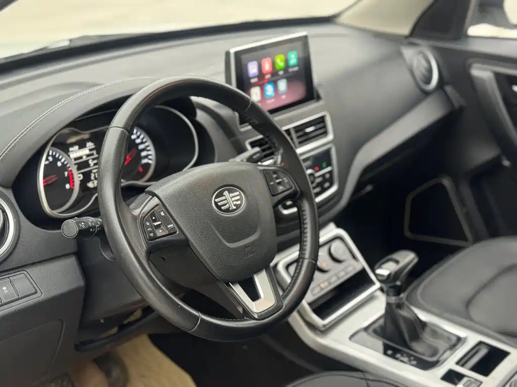 Besturn X40 1.6 L Auto Luxury CN-V