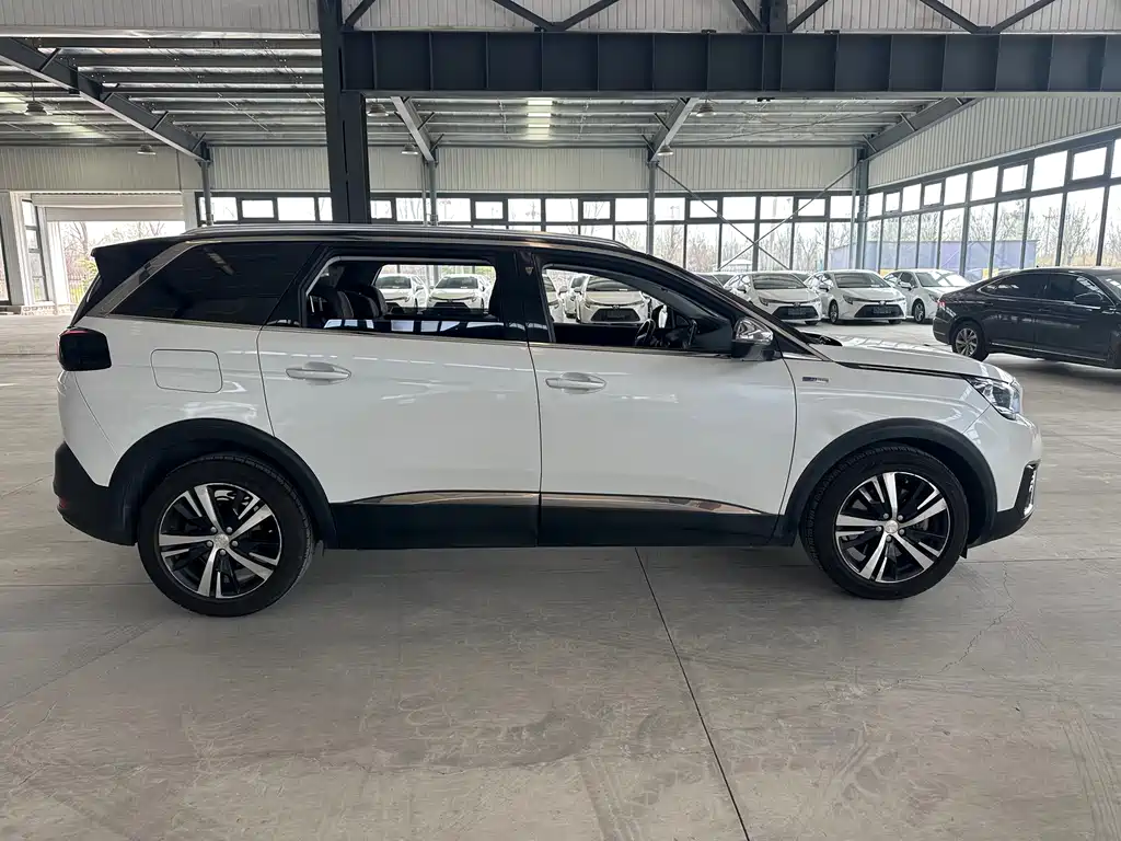 Peugeot 5008 350 THP 7-seat