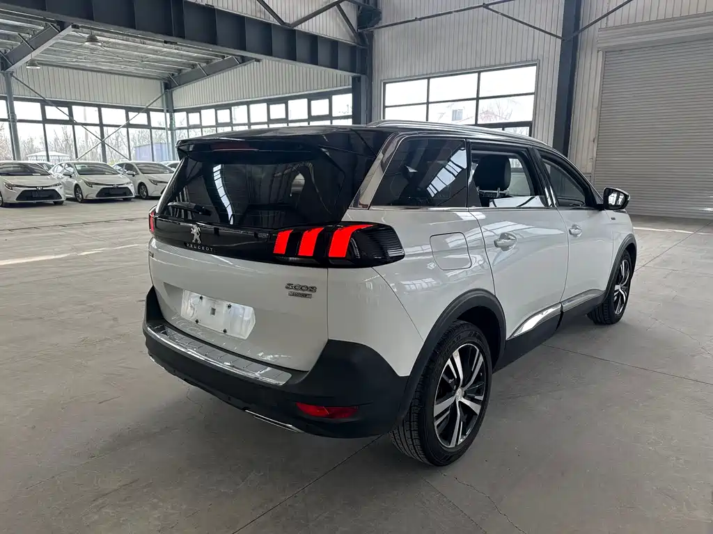 Peugeot 5008 350 THP 7-seat