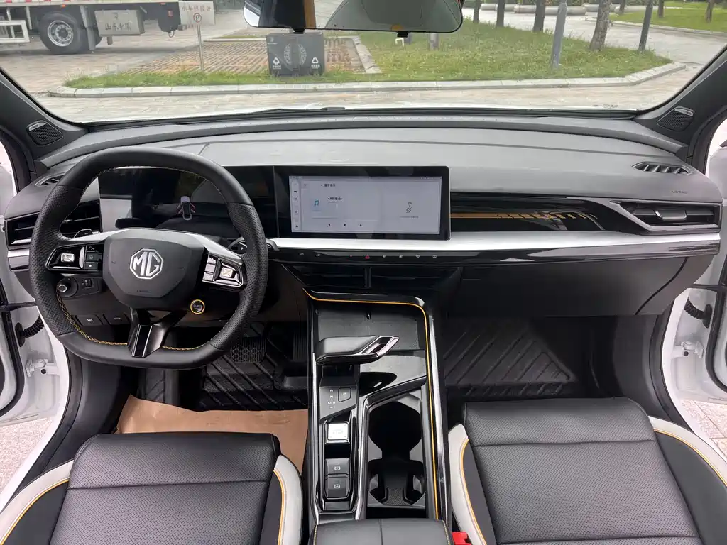 MG5 Scorpio 1.5 T Trophy Sport Grand Enjoyment
