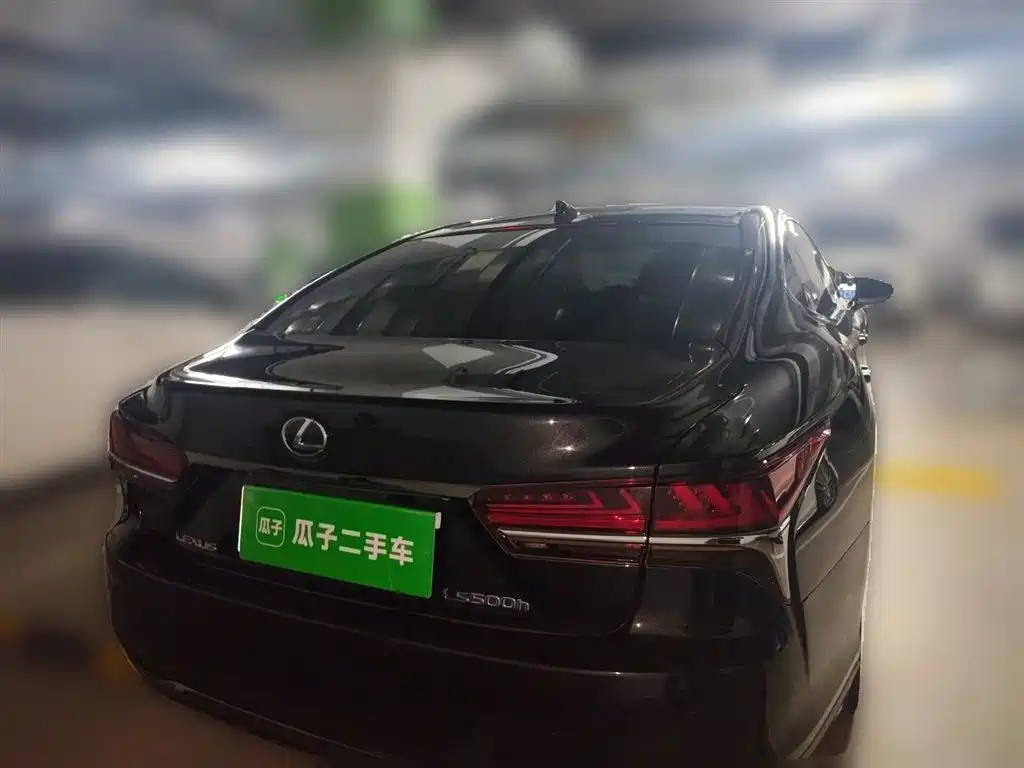 Lexus LS 500 h F SPORT CN-V