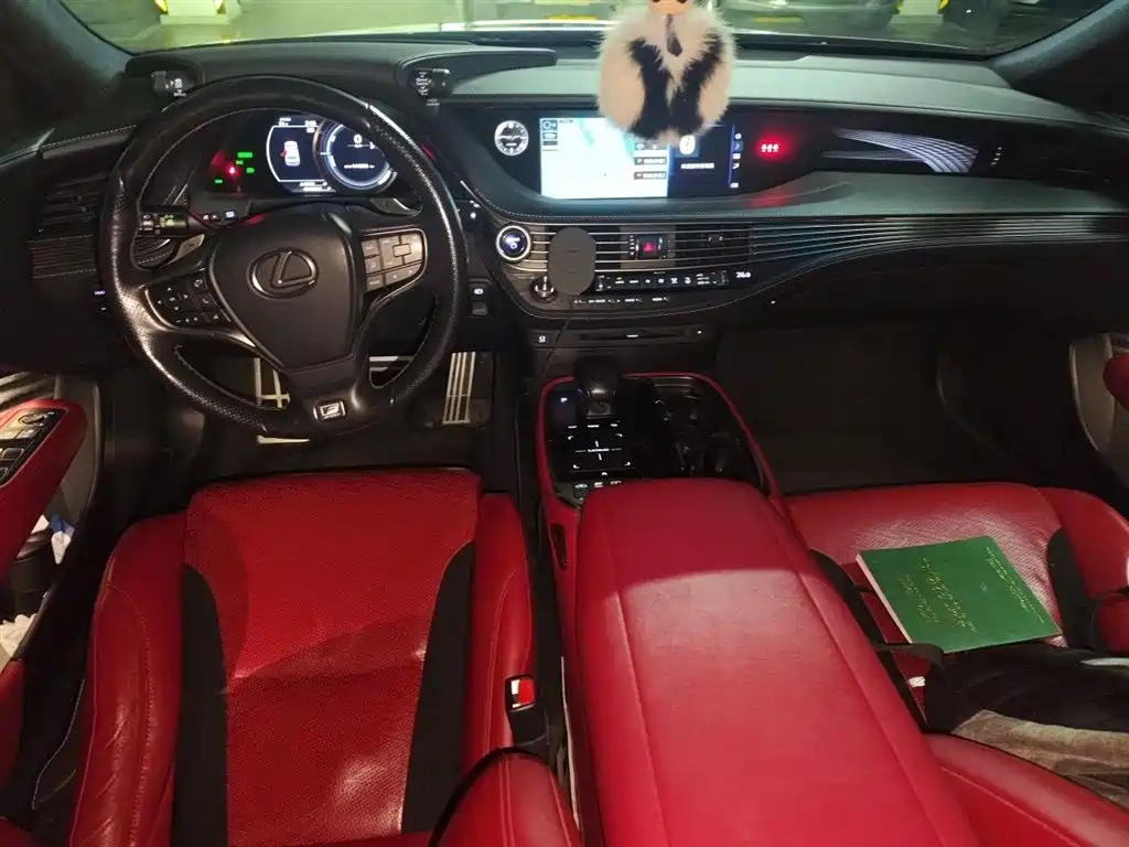 Lexus LS 500 h F SPORT CN-V