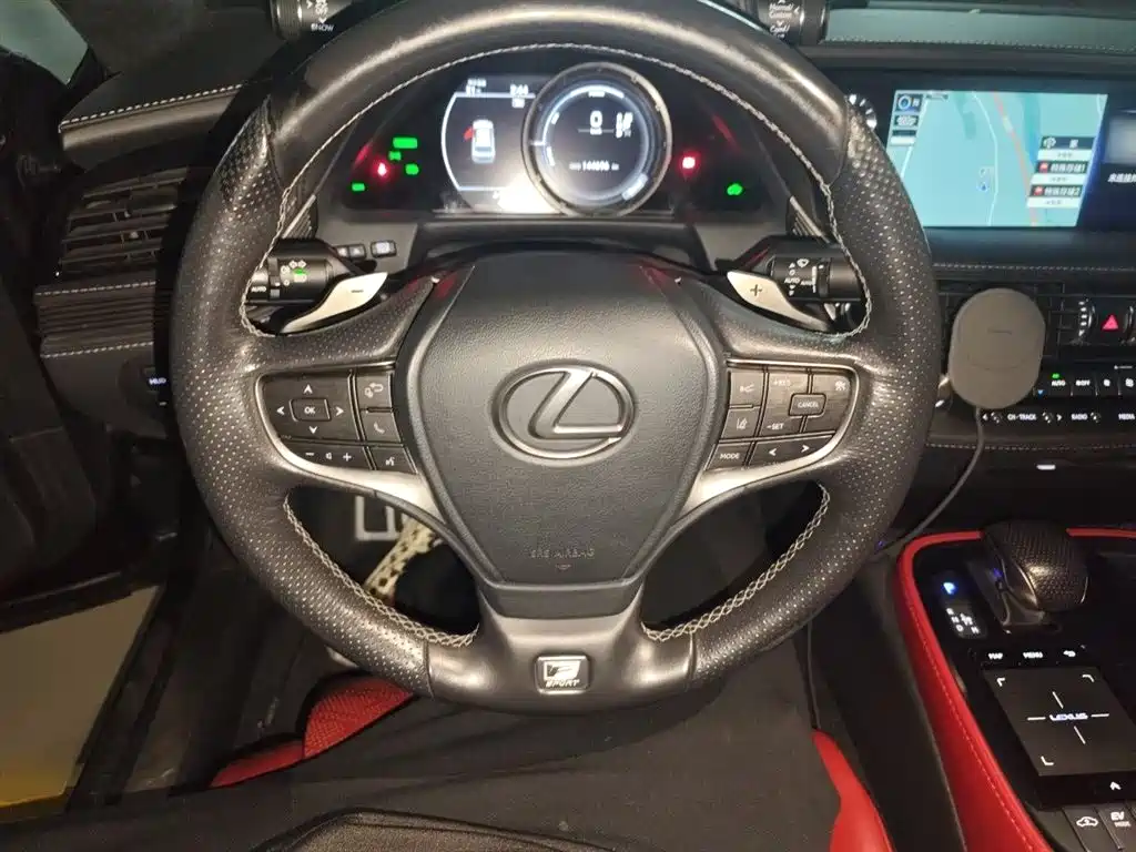 Lexus LS 500 h F SPORT CN-V