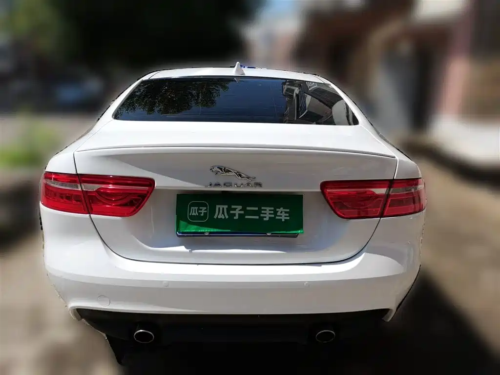 Jaguar XE 捷豹XE 2018款 2.0 T 200 PS 两驱R-Sport运动版