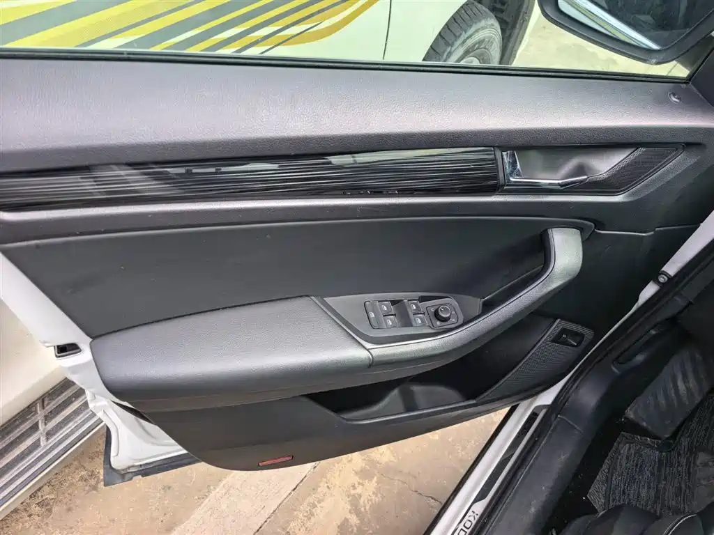 Kodiaq Facelift TSI330 7-seat 2 WD Luxury Enjoyment