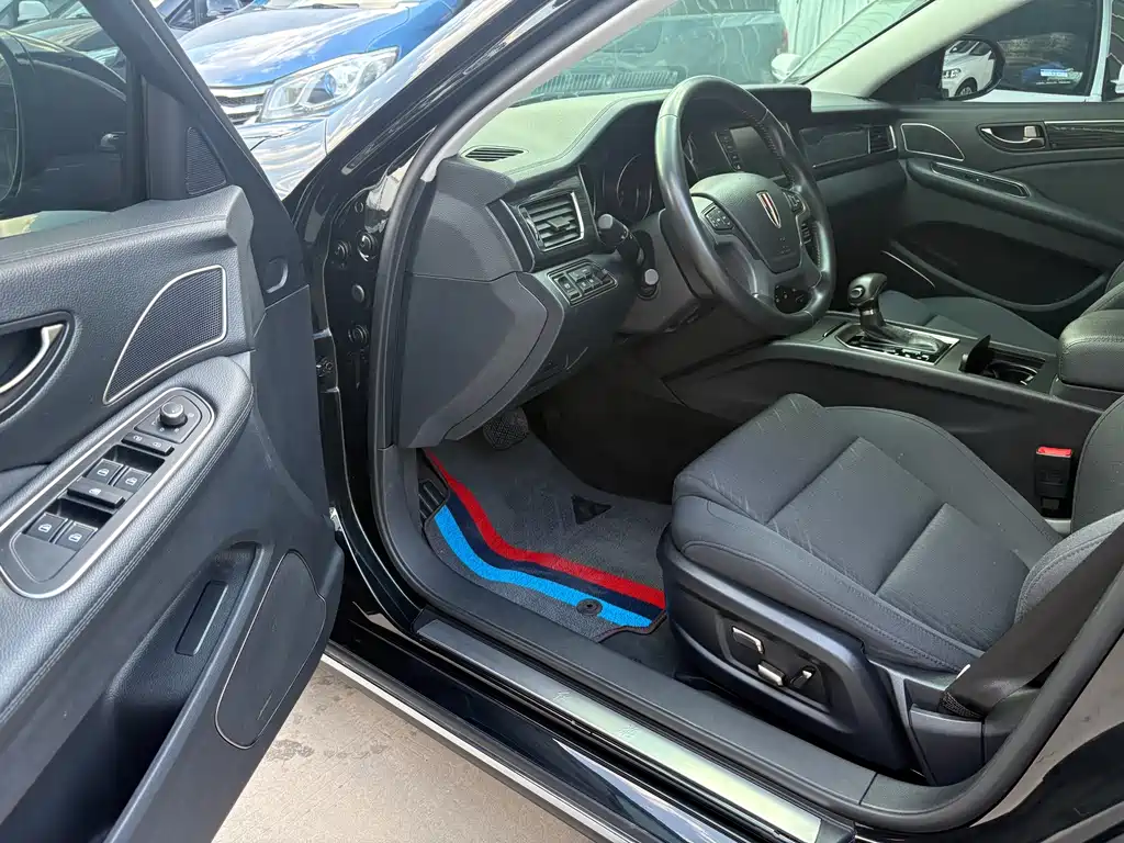 Hongqi H7 1.8 T Comfort