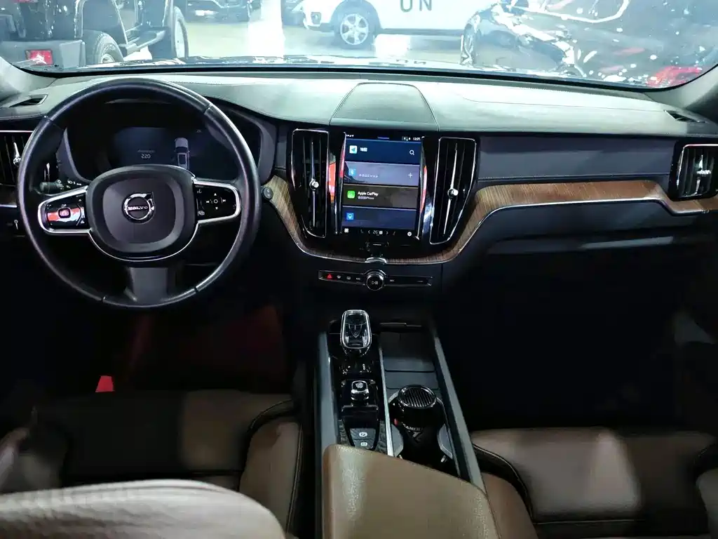 Volvo XC60 B5 4 WD Smart Vision Luxury