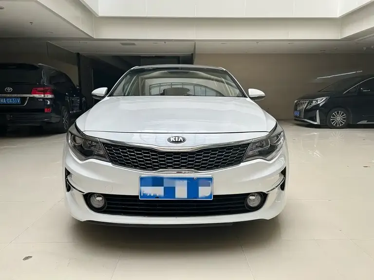 Kia K5 2.0 L Auto GLS