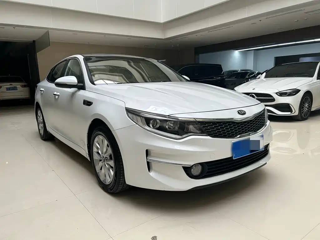 Kia K5 2.0 L Auto GLS