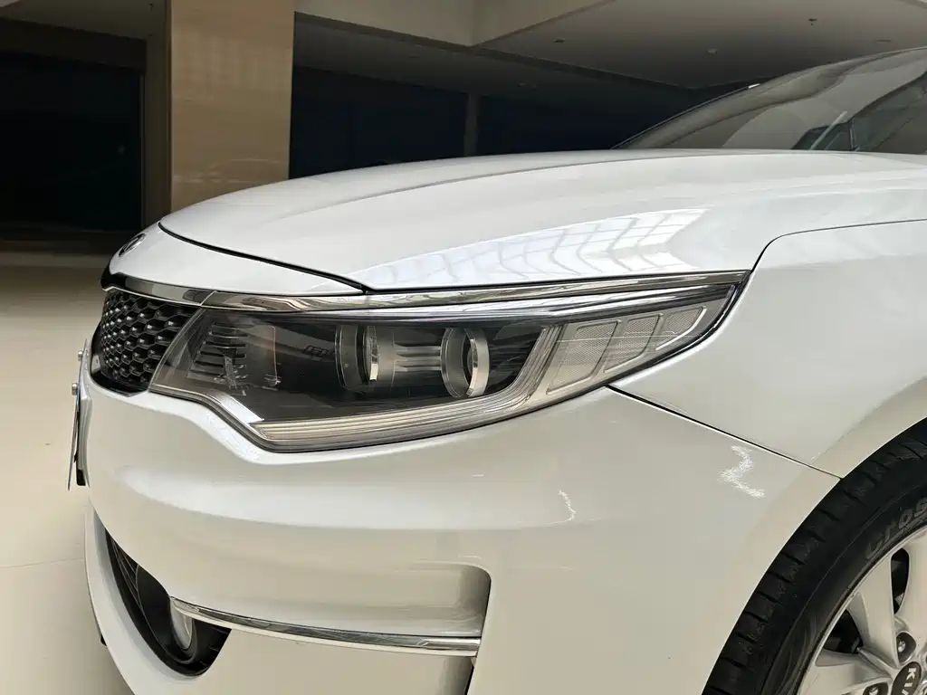 Kia K5 2.0 L Auto GLS