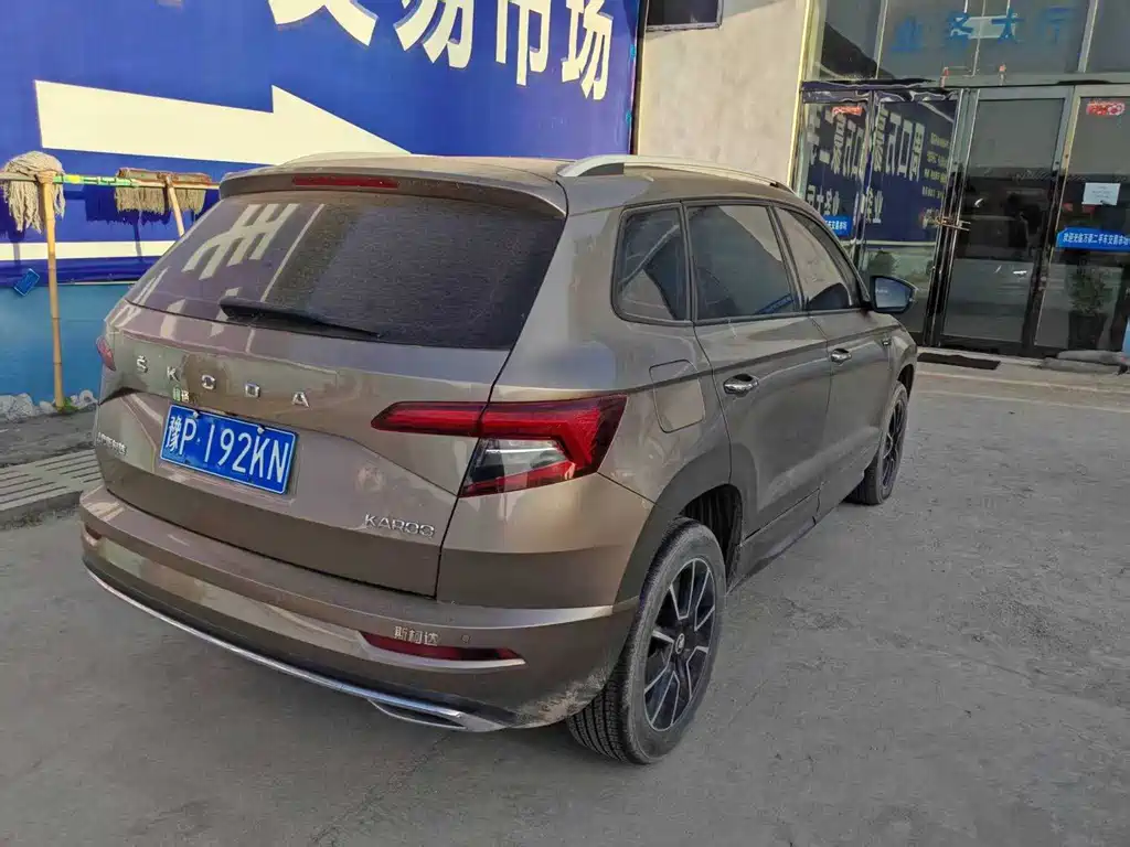 Karoq TSI280 Premium