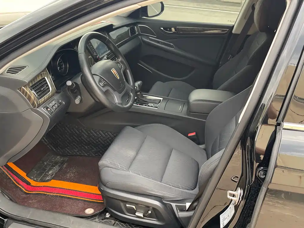 Hongqi H7 1.8 T Comfort