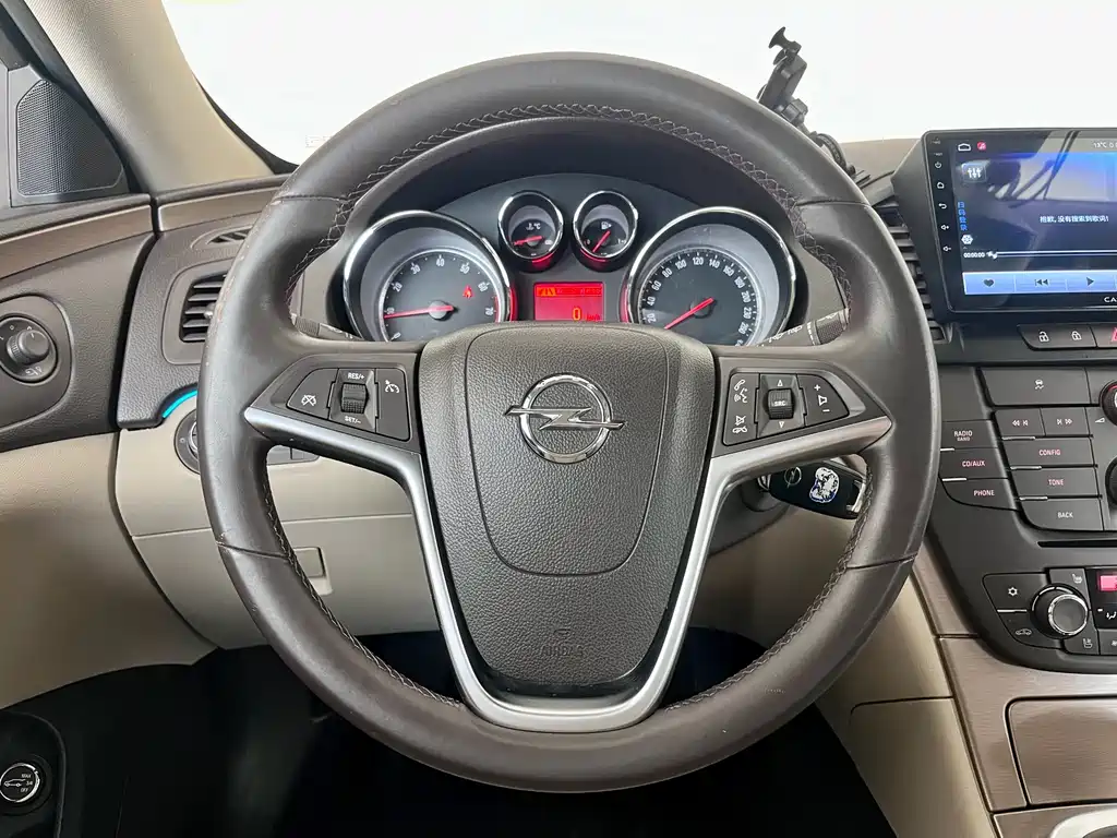 Insignia 2.0 T 2 WD Luxury