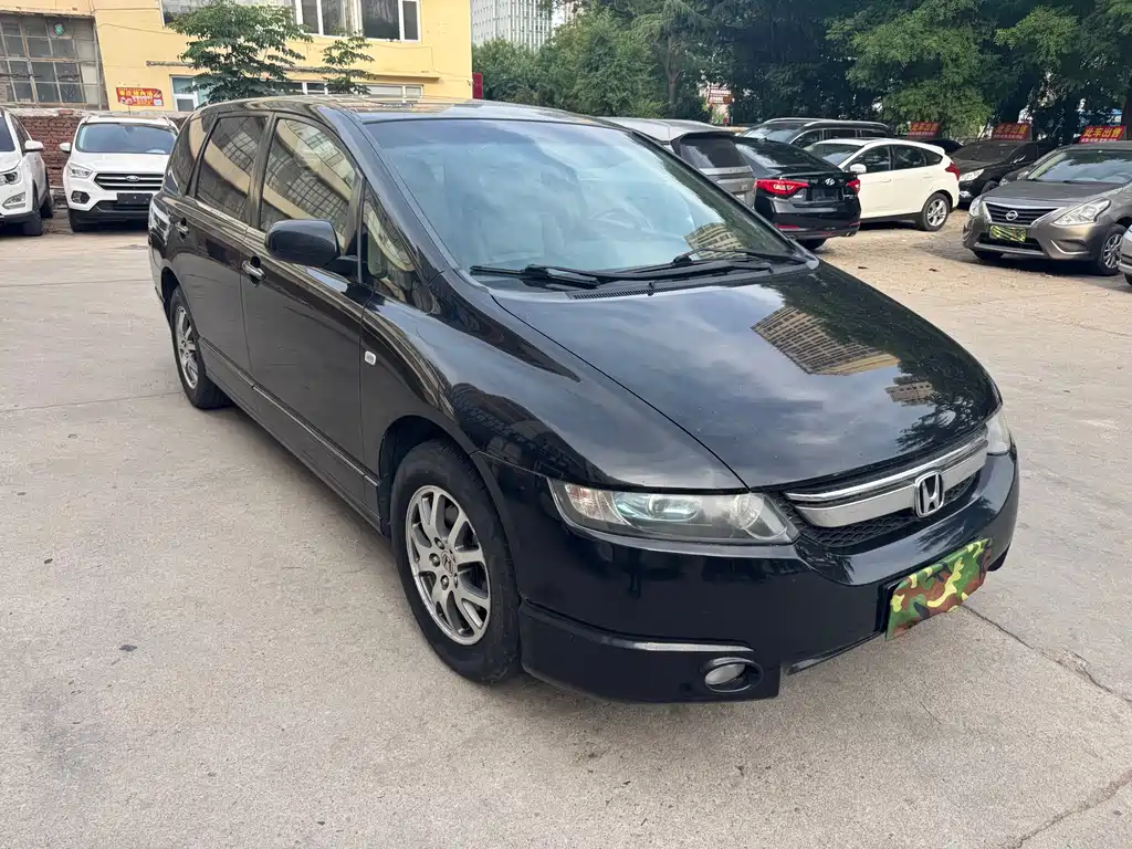 Odyssey 2.4 L Luxury