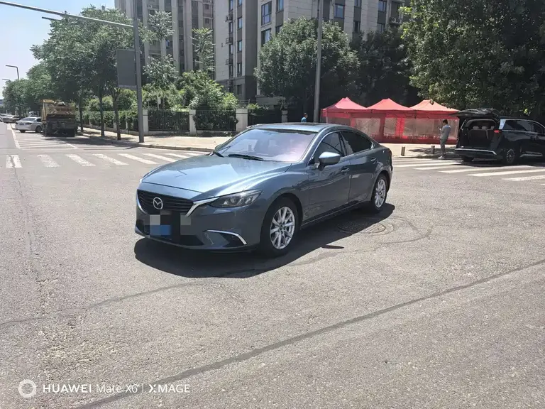 Mazda Atenza 2.0 L Blue Sky Luxury CN-V