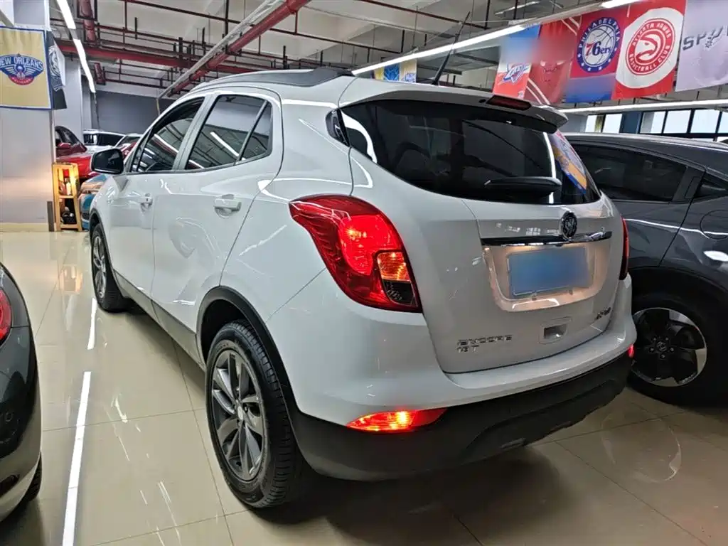Encore 18 T Auto 2 WD Urban Leading